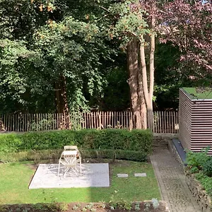 https://gite-au26-cote-jardin-cote-cour.brusselshotelsbook.com